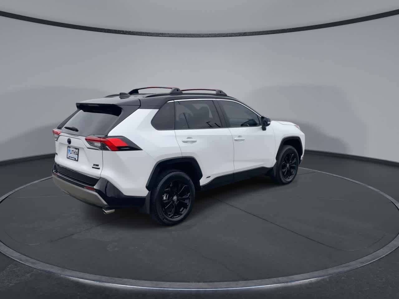 Thumbnail: 2024 Toyota RAV4 - 8
