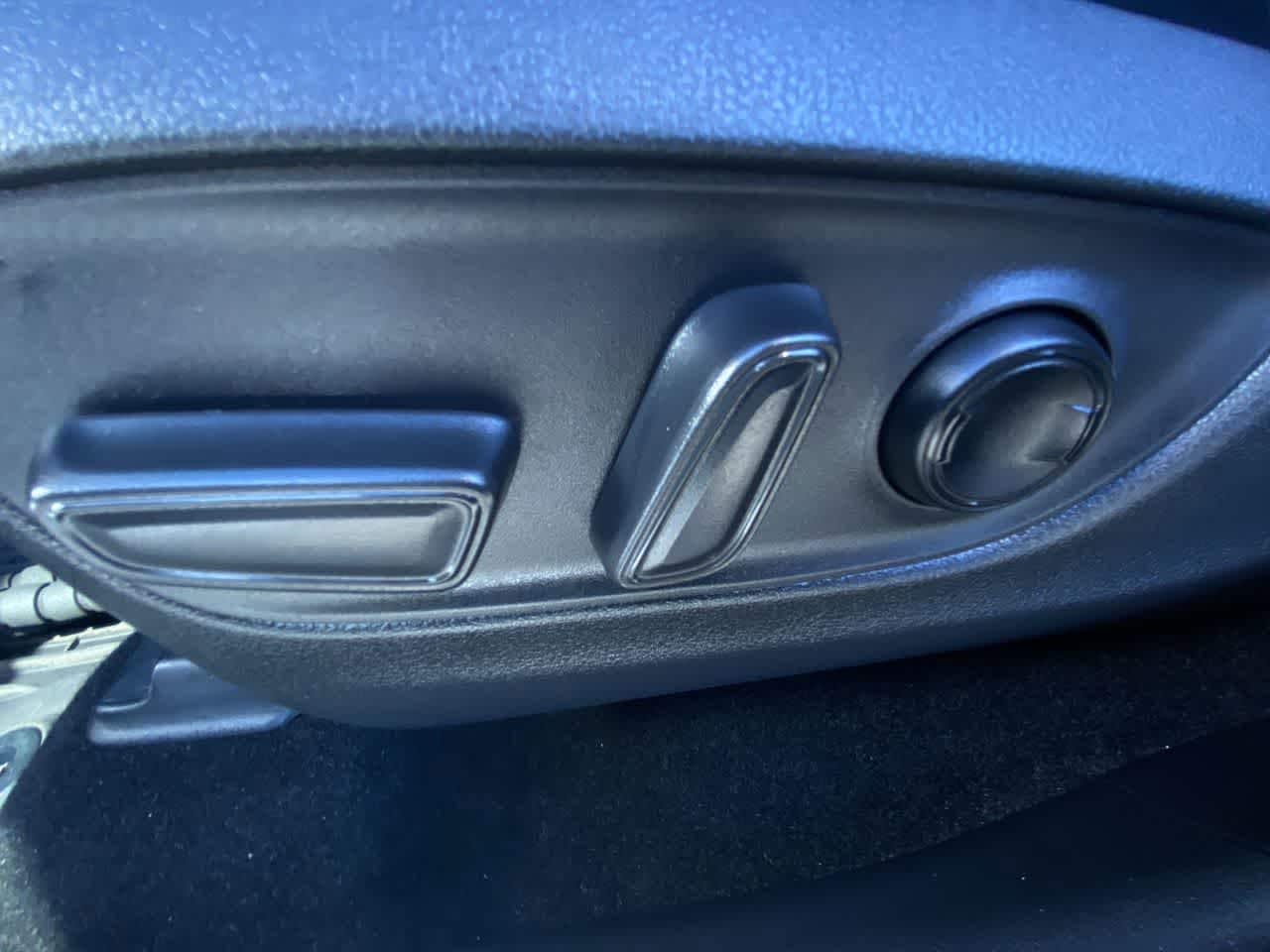 Thumbnail: 2024 Toyota RAV4 - 12