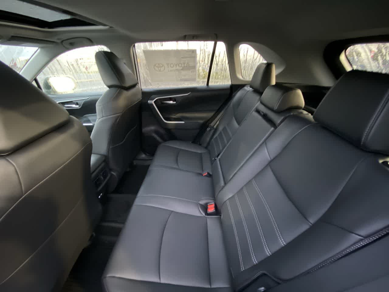 Thumbnail: 2025 Toyota RAV4 - 23