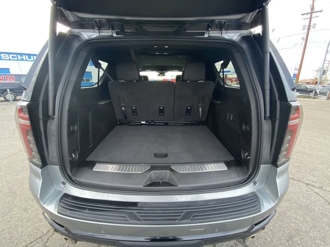 Thumbnail: 2025 Chevrolet Suburban - 24