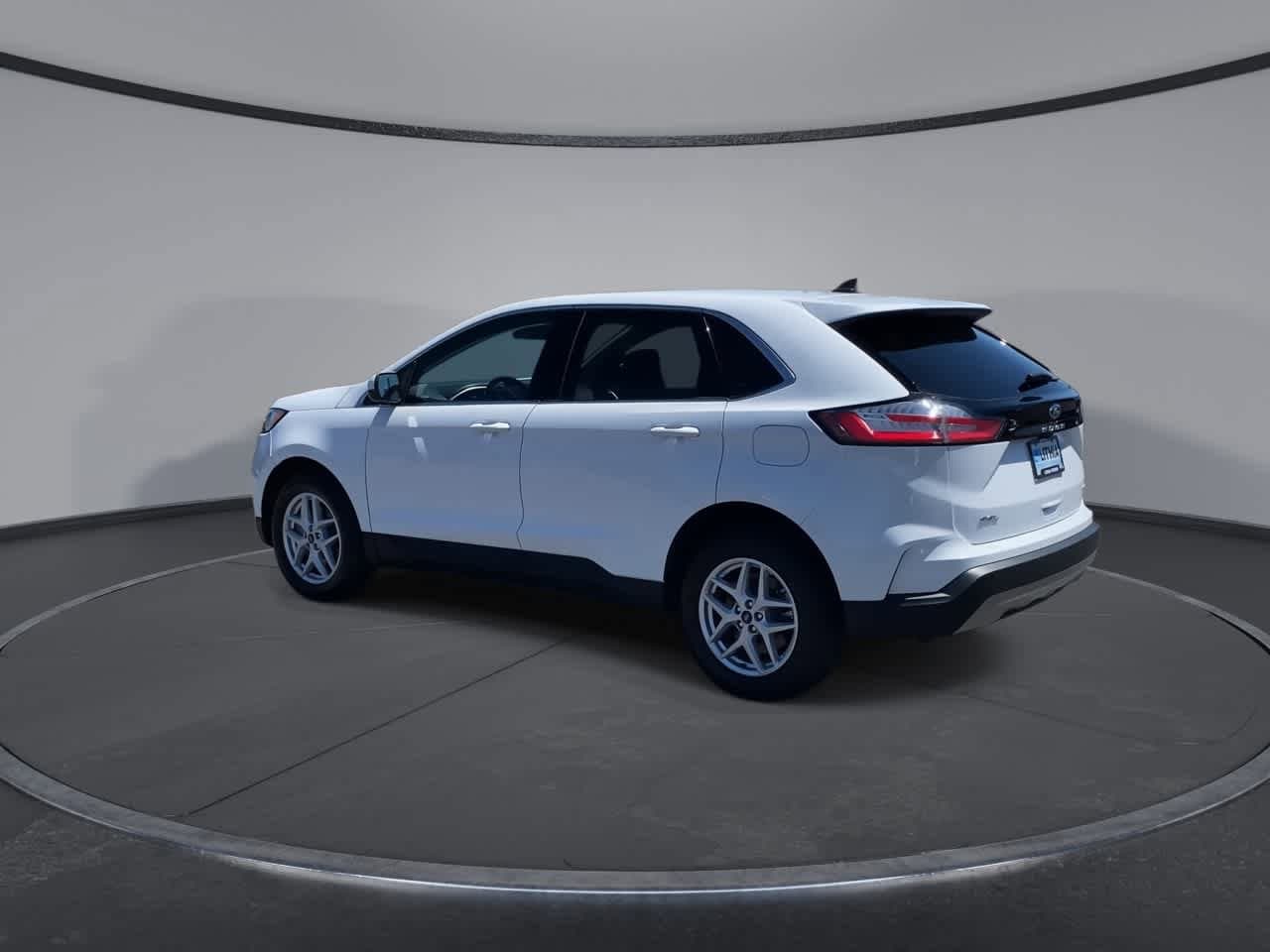 Thumbnail: 2021 Ford Edge - 6