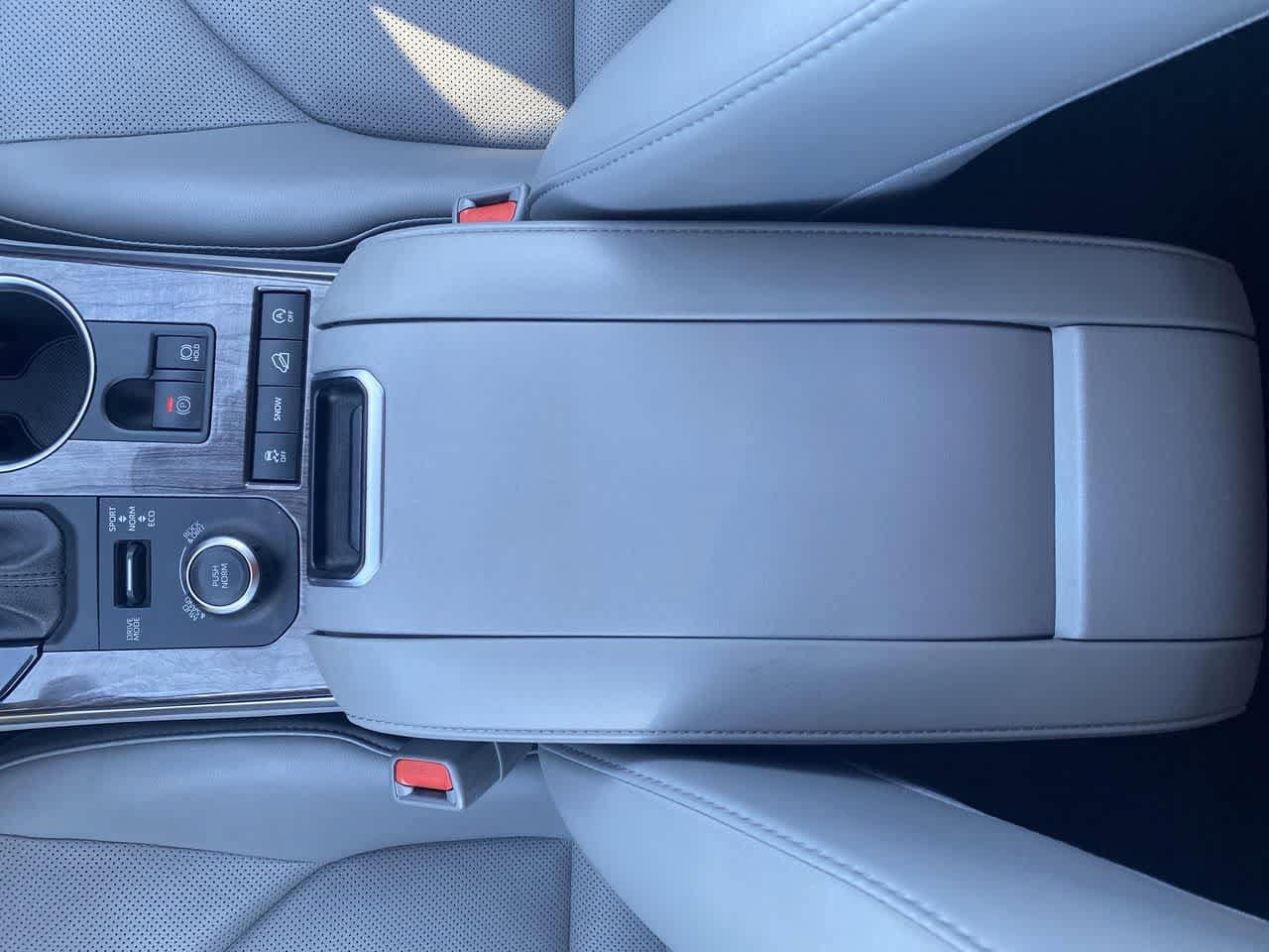 Thumbnail: 2021 Toyota Highlander - 21