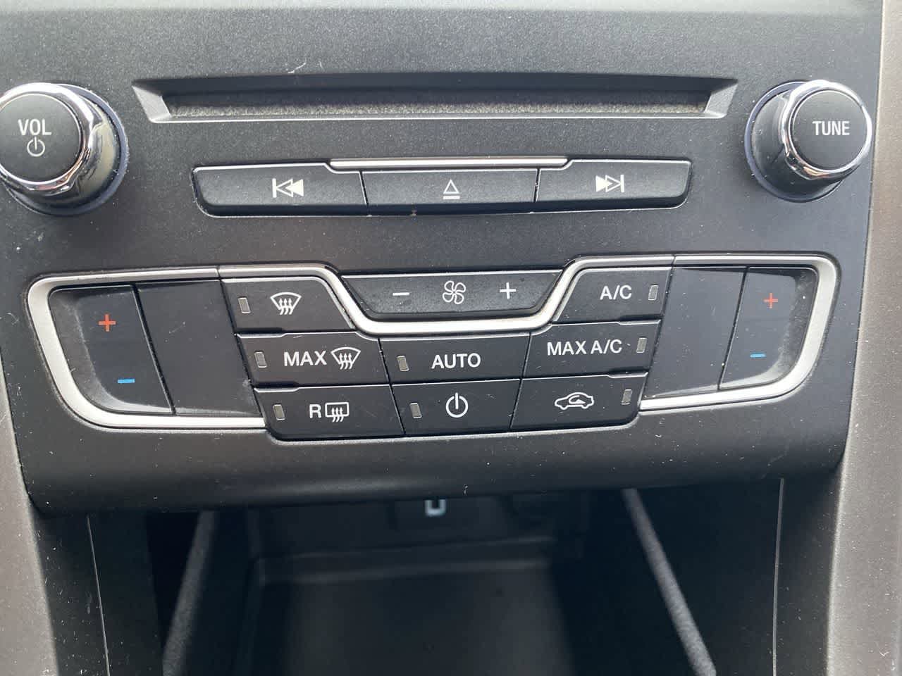 Thumbnail: 2018 Ford Fusion - 19