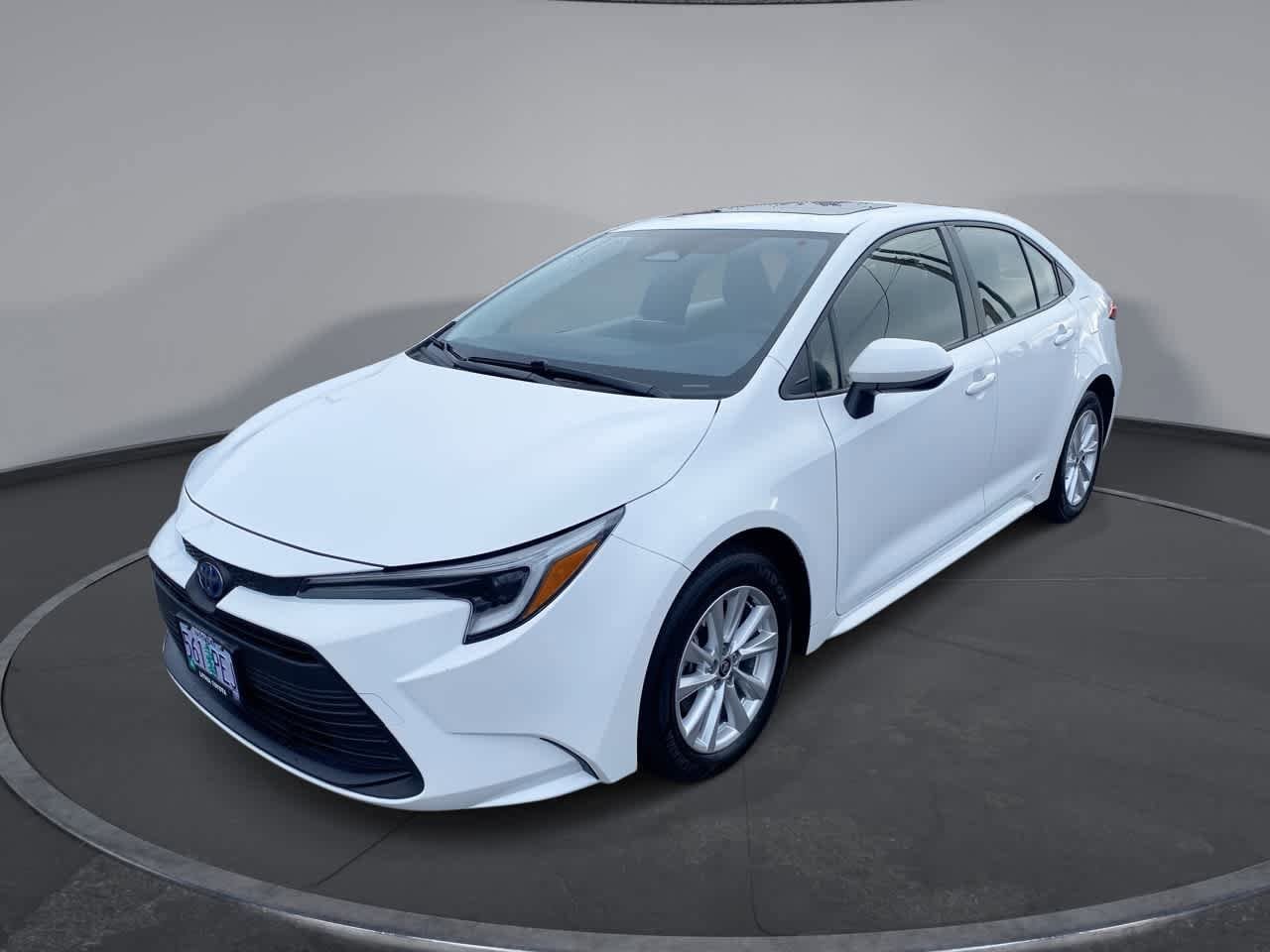 2023 Toyota Corolla LE's photo