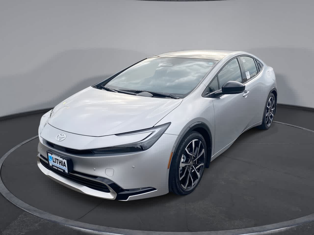 2026 Toyota Prius XSE Premium's photo
