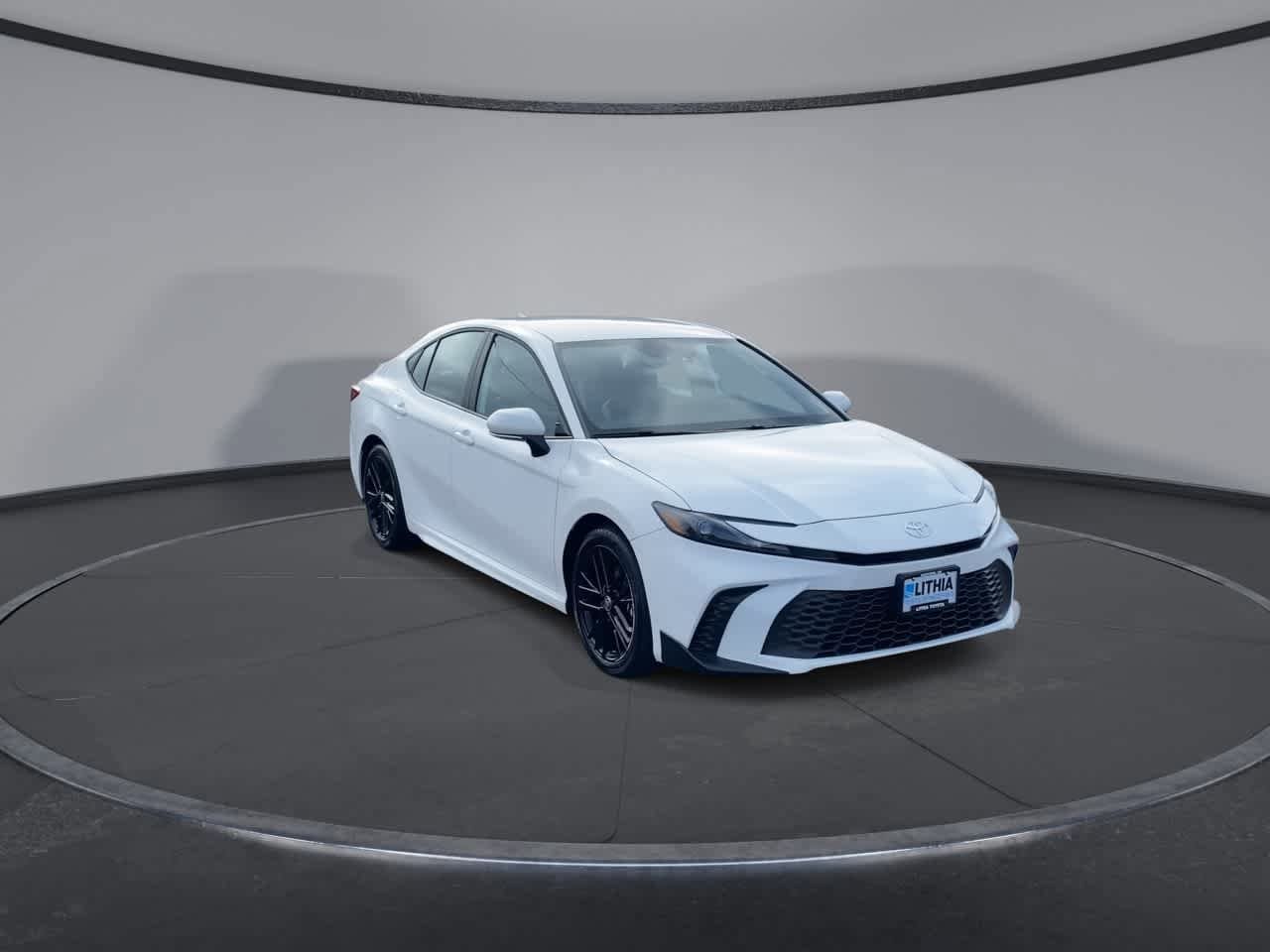 Thumbnail: 2025 Toyota Camry - 3