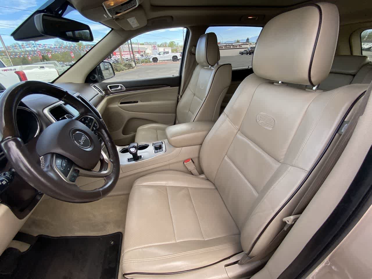 Thumbnail: 2014 Jeep Grand Cherokee - 11