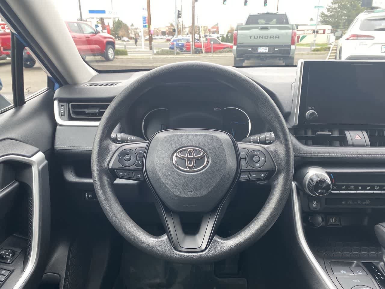 Thumbnail: 2023 Toyota RAV4 - 14