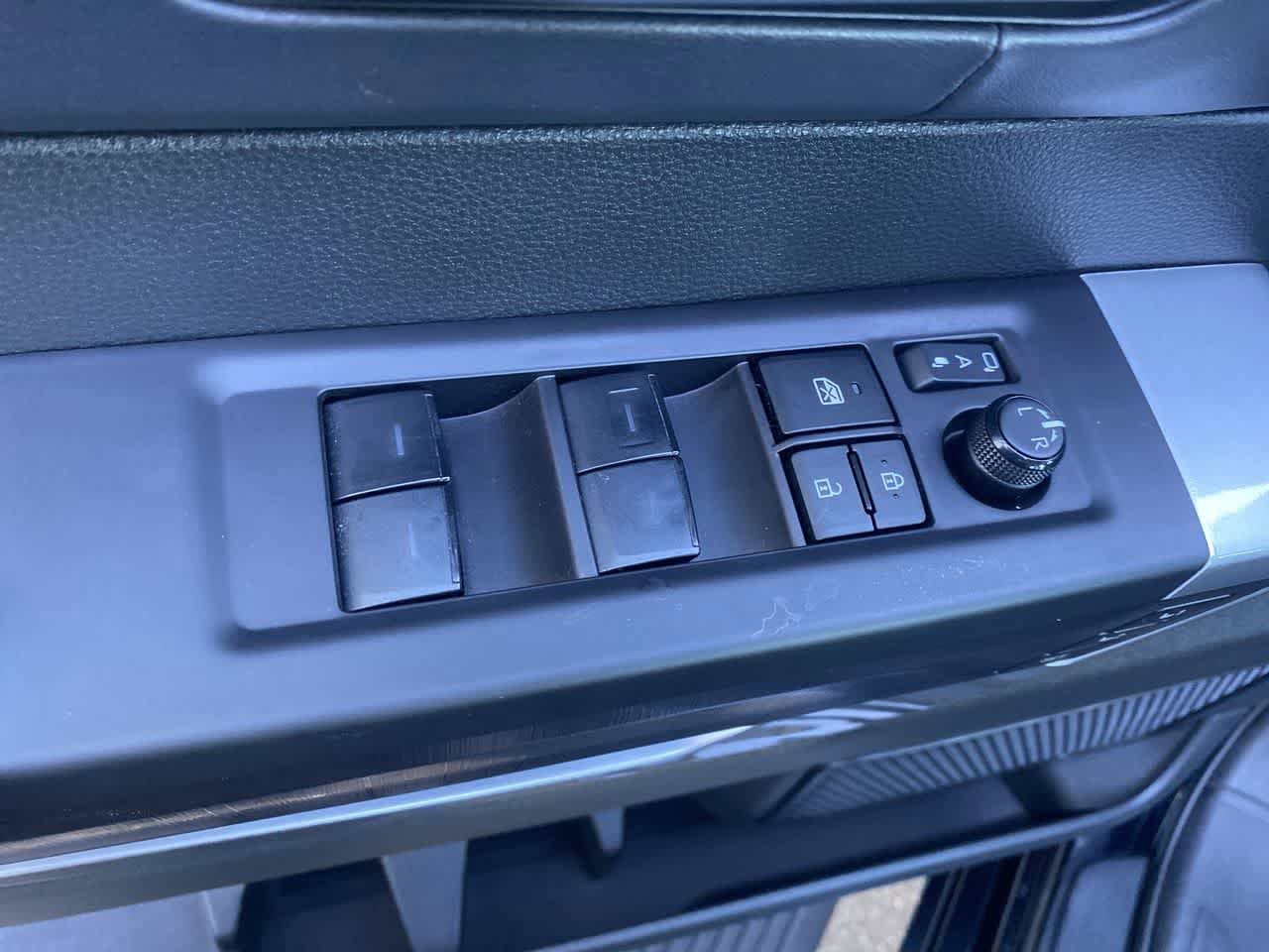 Thumbnail: 2024 Toyota Tundra - 13