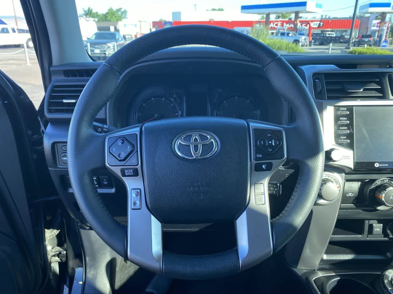 Thumbnail: 2023 Toyota 4Runner - 14