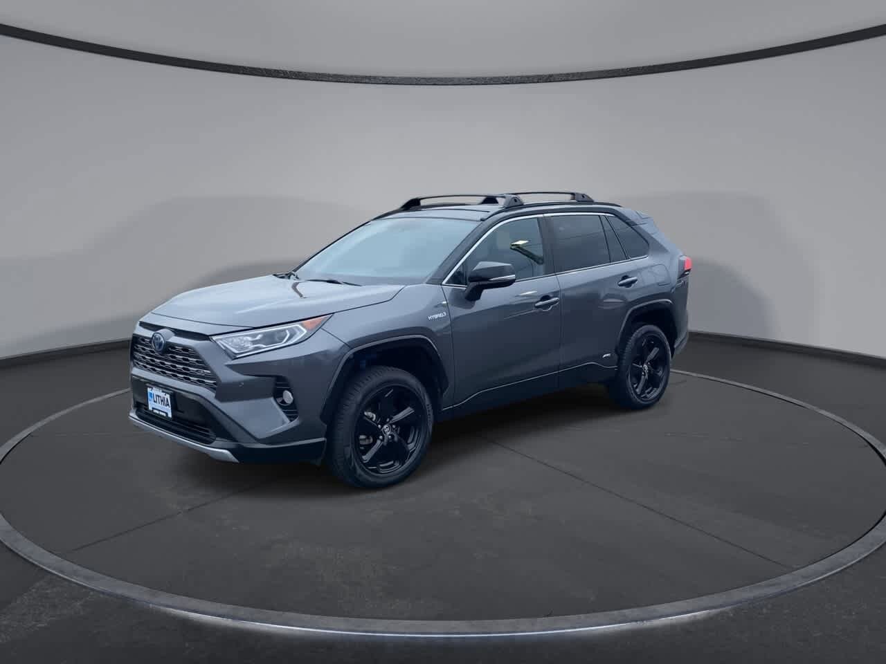 2020 Toyota RAV4 Hybrid XSE photo 4