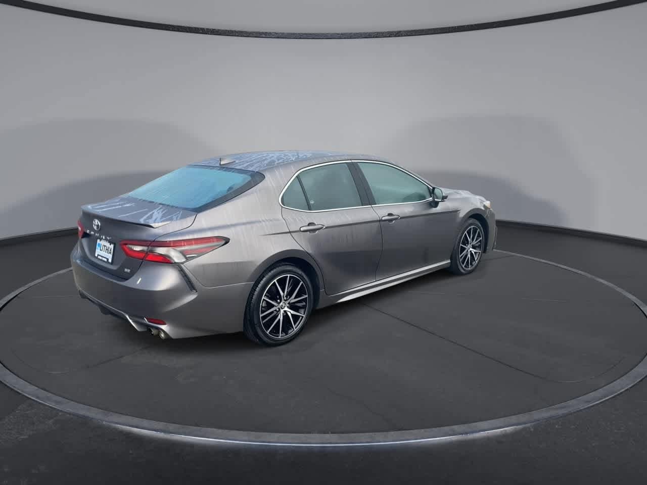 Thumbnail: 2022 Toyota Camry - 8