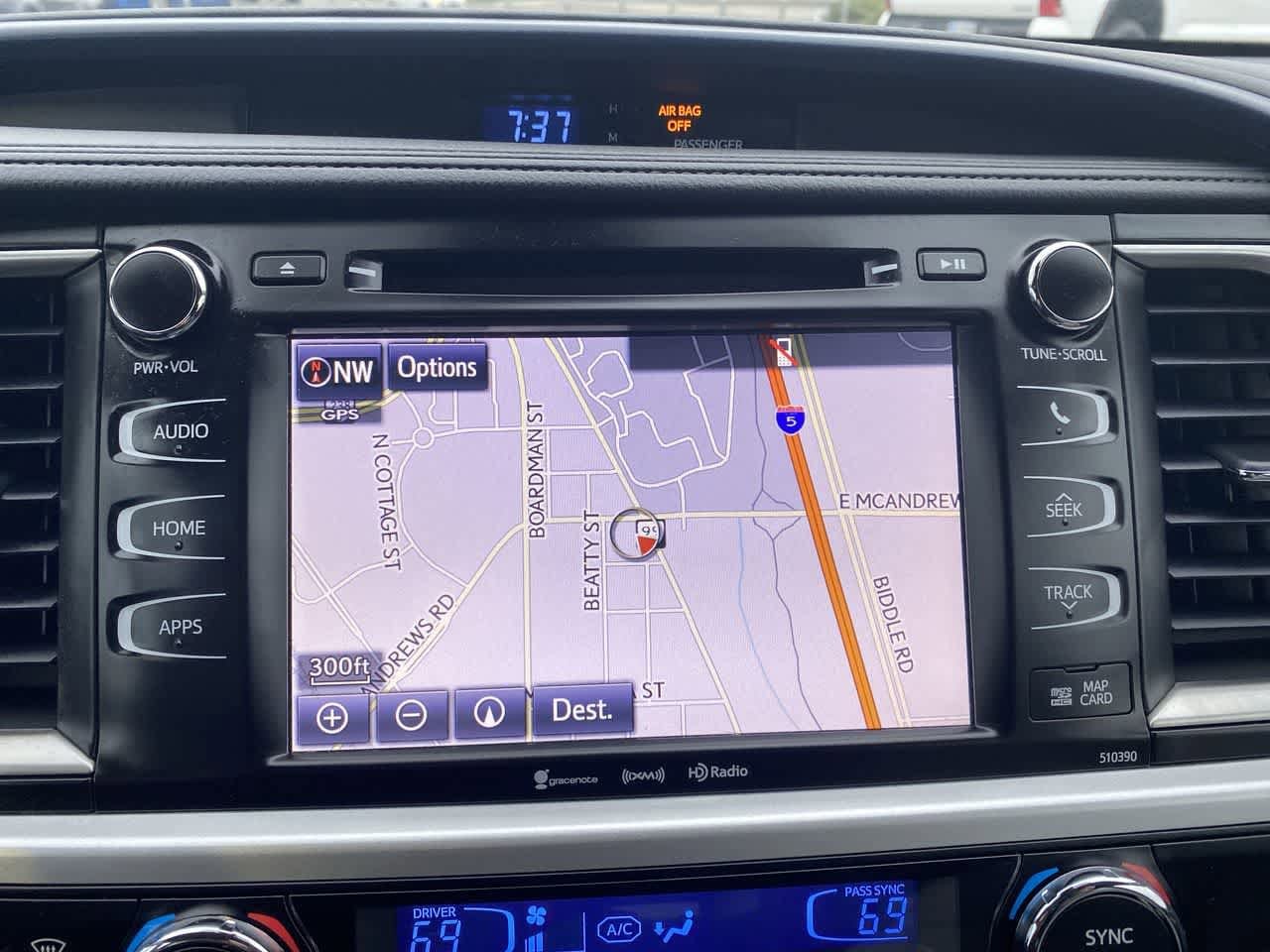 Thumbnail: 2019 Toyota Highlander - 18