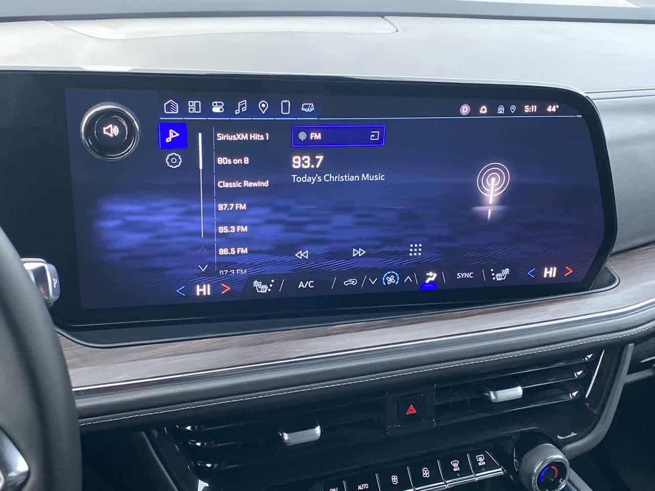 Thumbnail: 2025 Chevrolet Suburban - 16