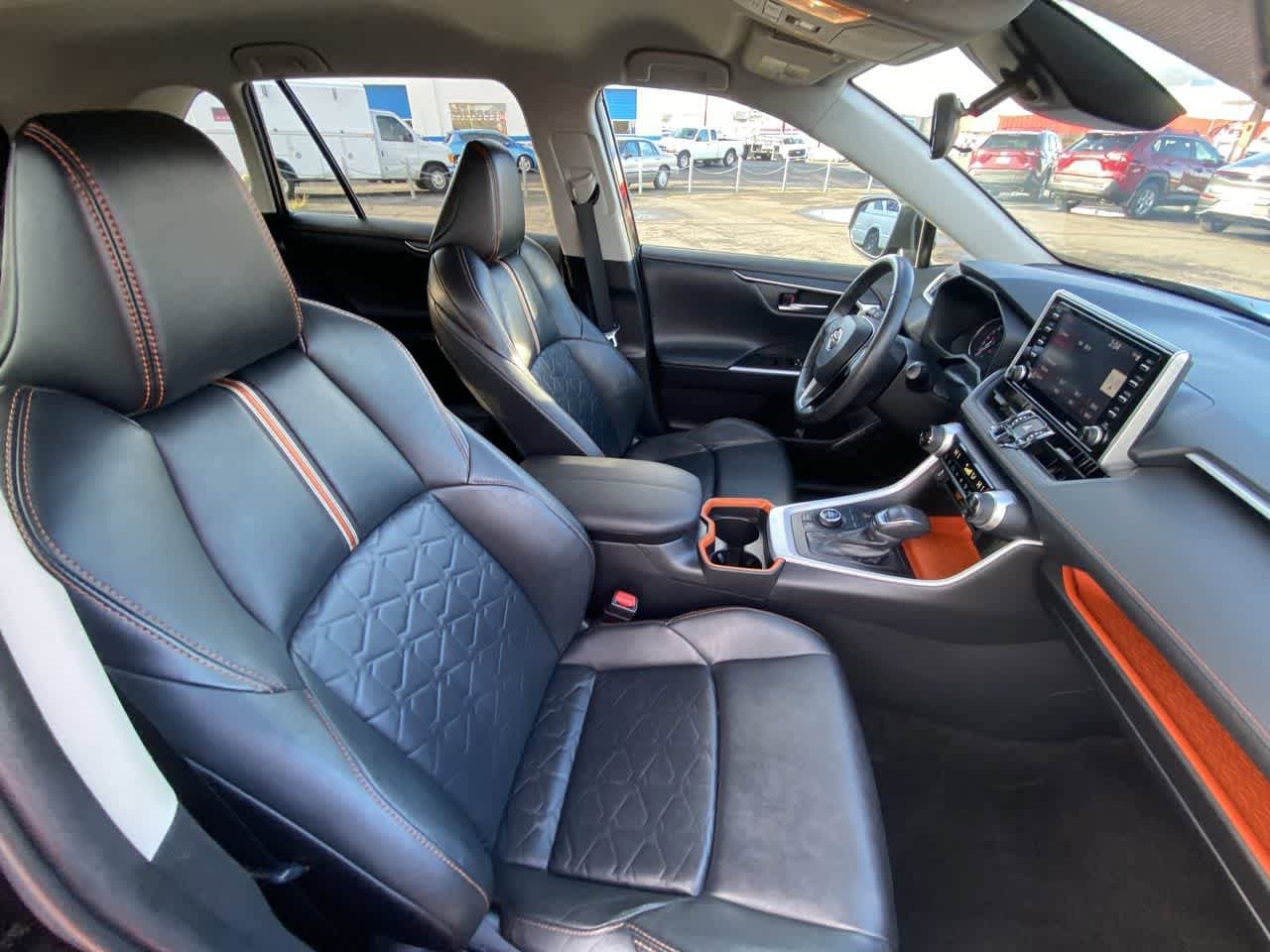 Thumbnail: 2021 Toyota RAV4 - 23