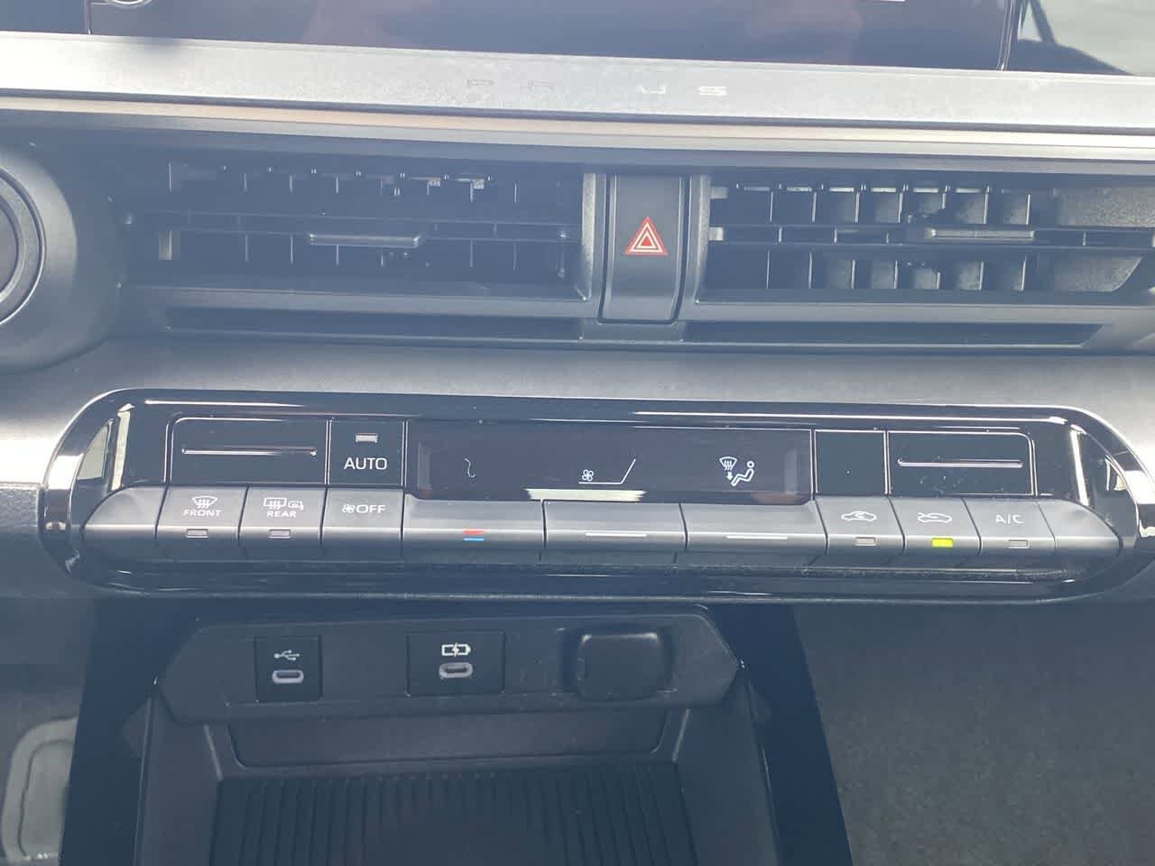 Thumbnail: 2024 Toyota Prius - 18