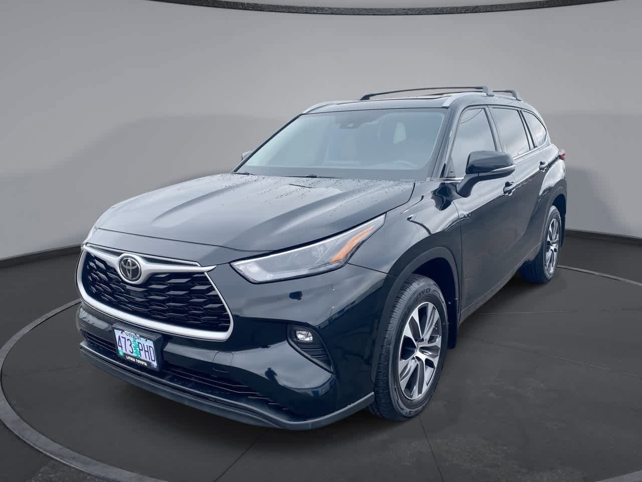 Thumbnail: 2022 Toyota Highlander - 1