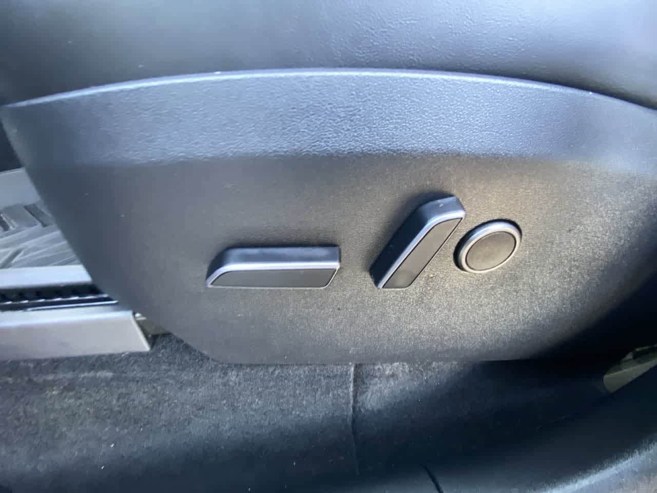 Thumbnail: 2023 Tesla Model Y - 12