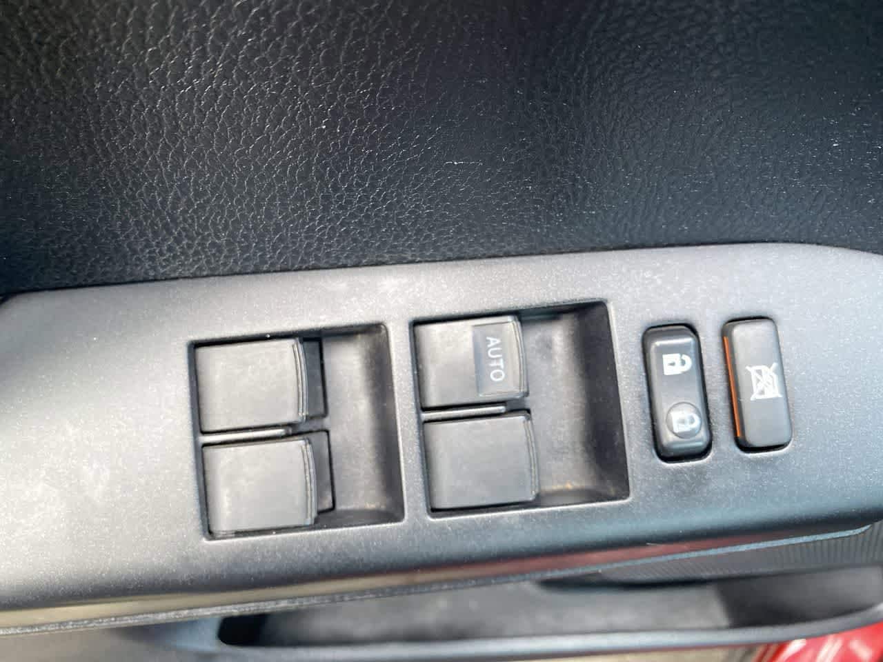 Thumbnail: 2016 Toyota RAV4 - 13