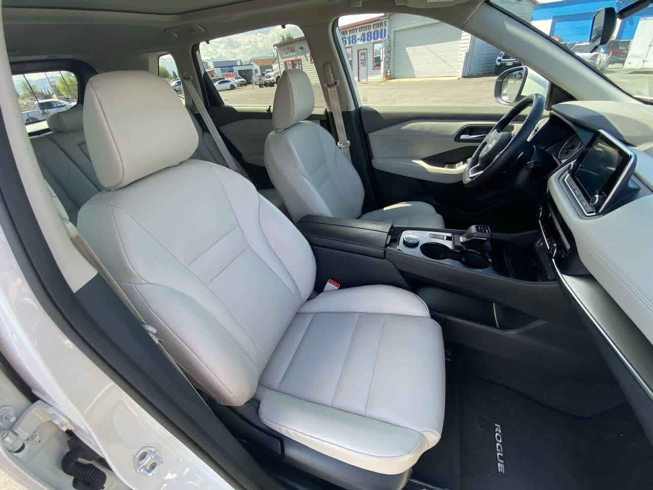 Thumbnail: 2023 Nissan Rogue - 24