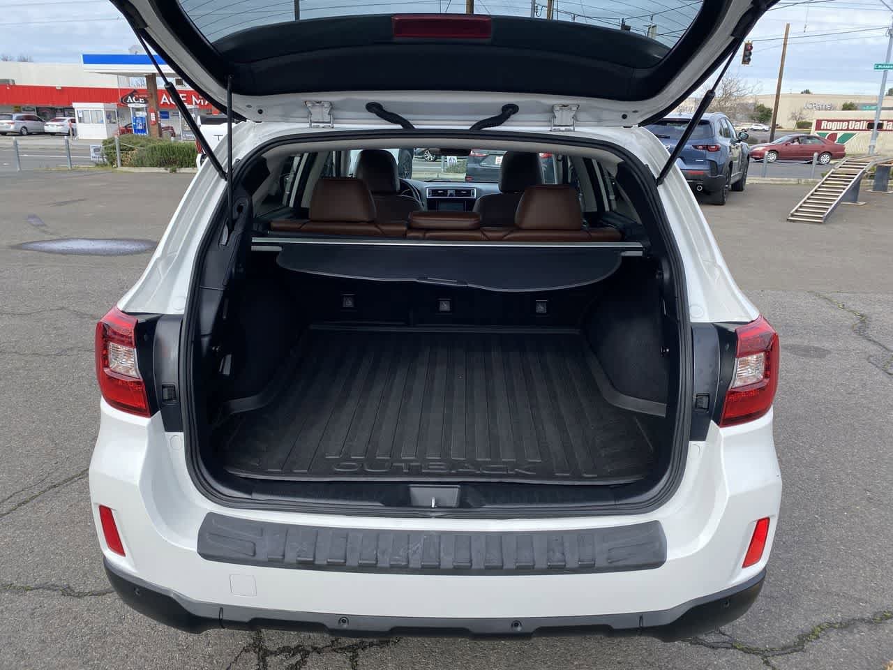 Thumbnail: 2017 Subaru Outback - 23