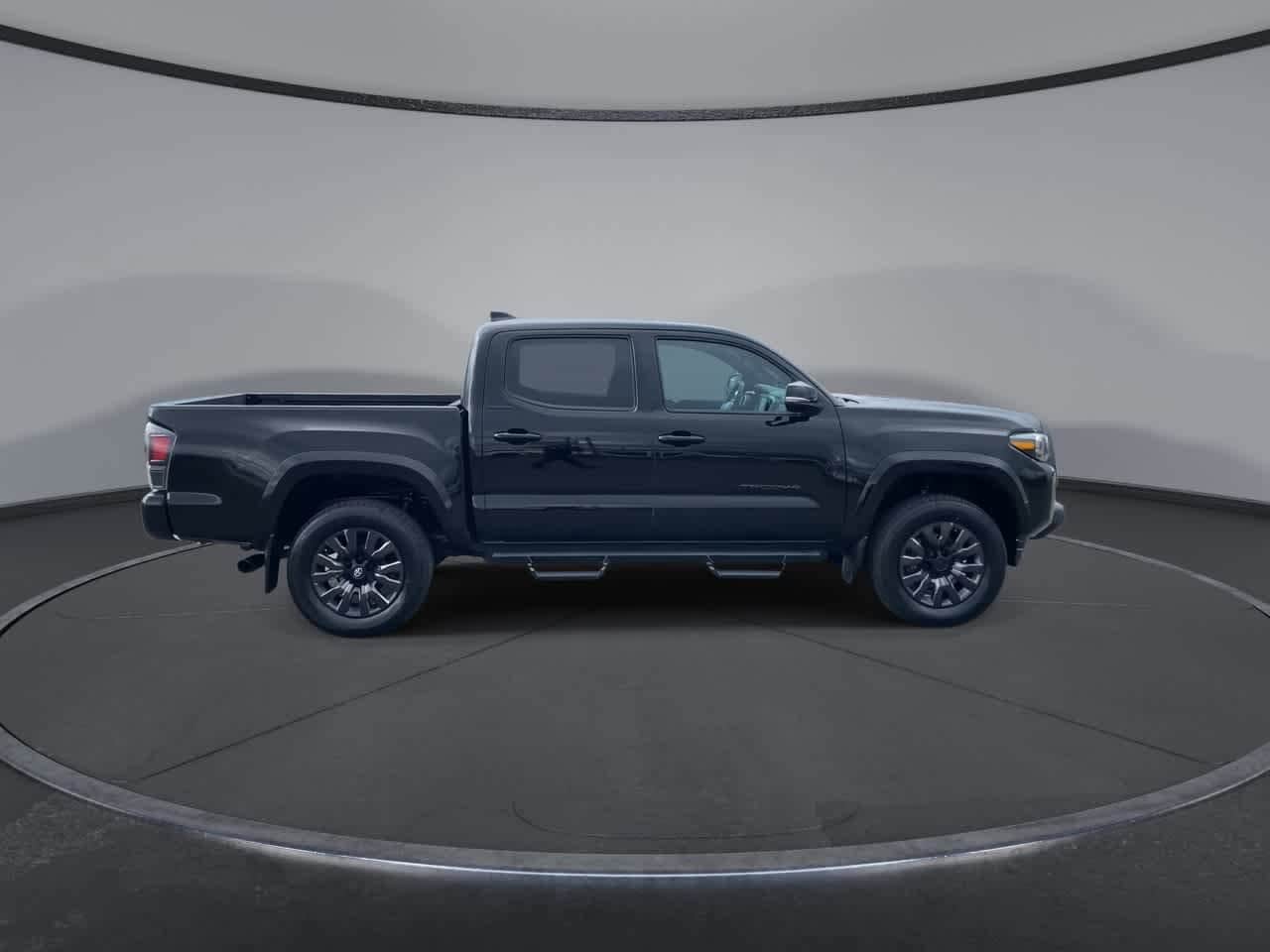 Thumbnail: 2023 Toyota Tacoma - 9