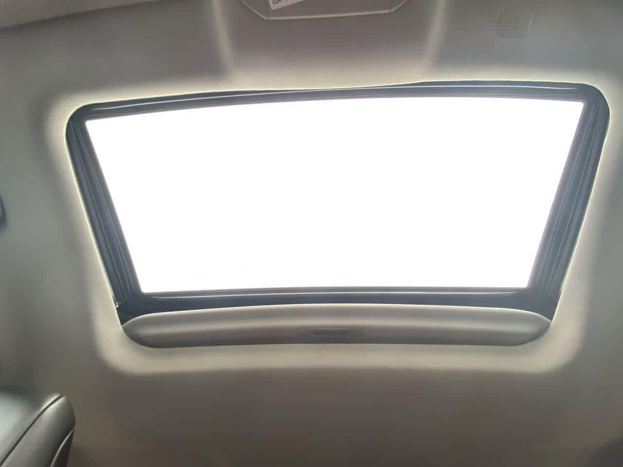 Thumbnail: 2022 Toyota Highlander - 21