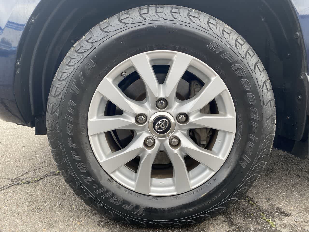 Thumbnail: 2019 Toyota Land Cruiser - 10