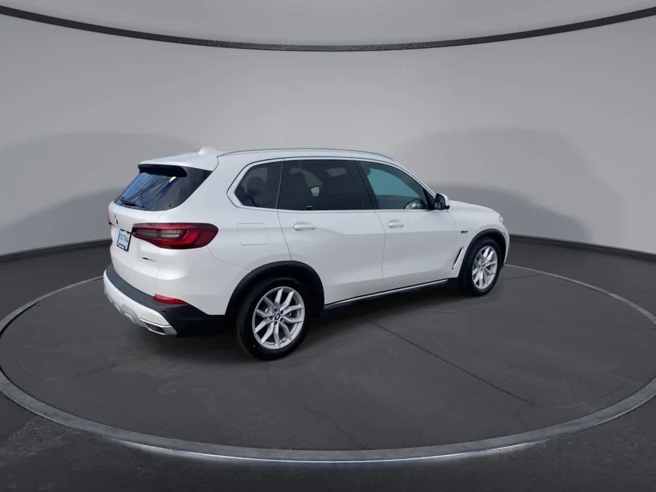 Thumbnail: 2022 BMW X5 - 8