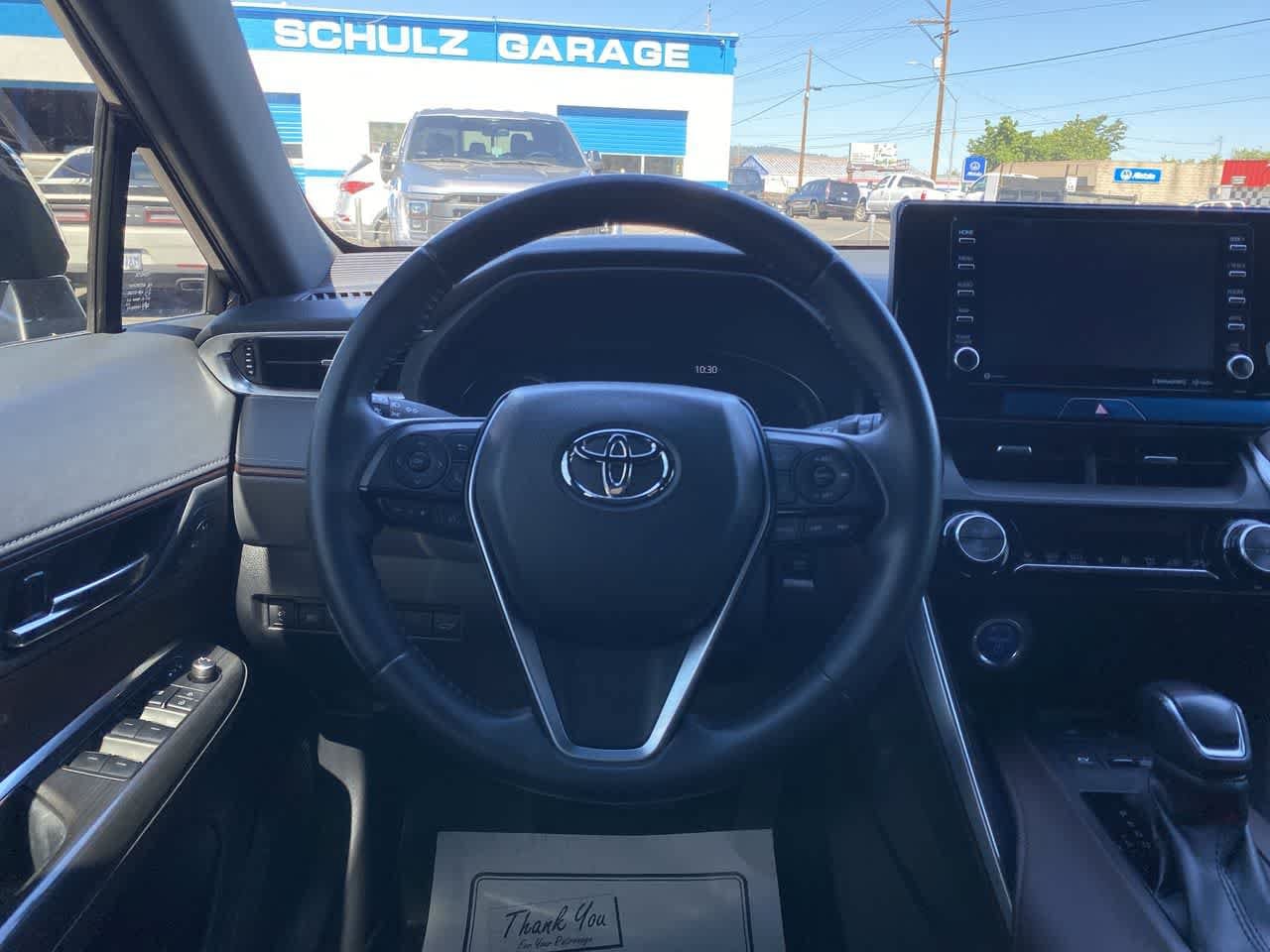 Thumbnail: 2022 Toyota Venza - 14