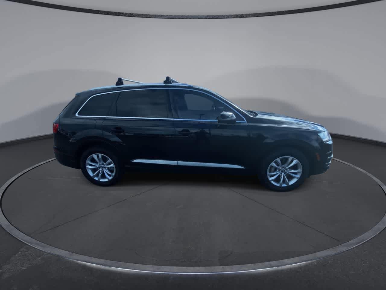 Thumbnail: 2017 Audi Q7 - 9