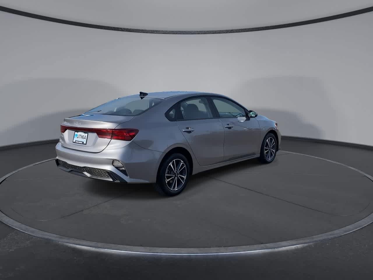 Thumbnail: 2024 Kia Forte - 8