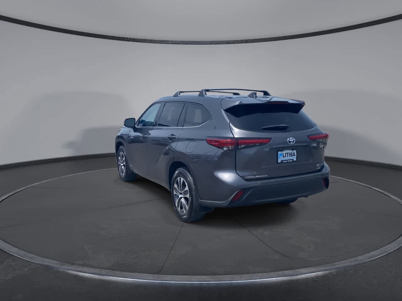 Thumbnail: 2020 Toyota Highlander - 8