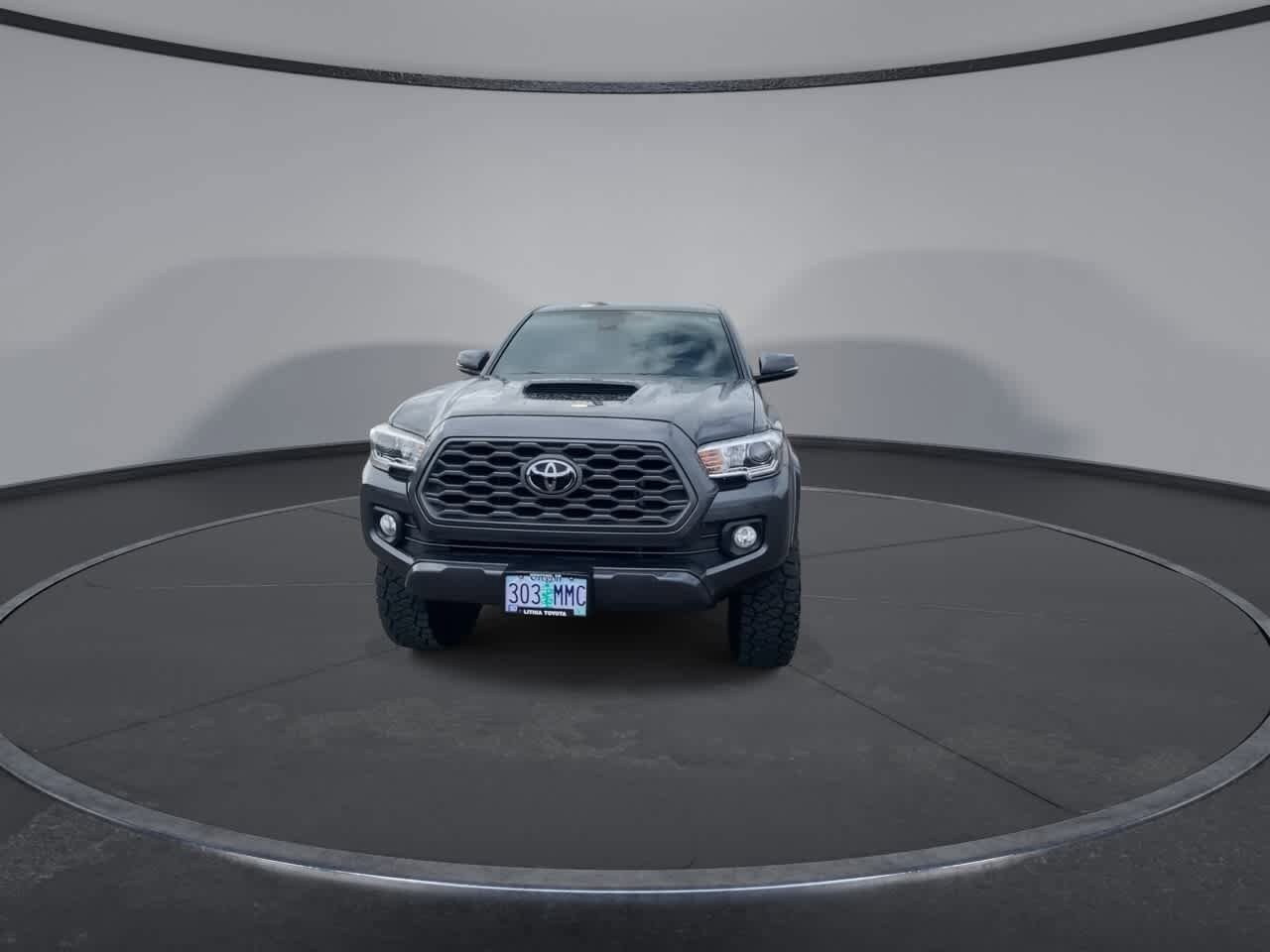 Thumbnail: 2020 Toyota Tacoma - 3