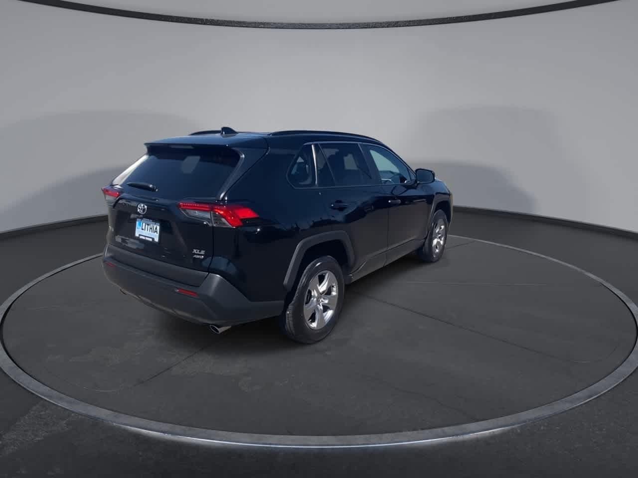 Thumbnail: 2024 Toyota RAV4 - 8