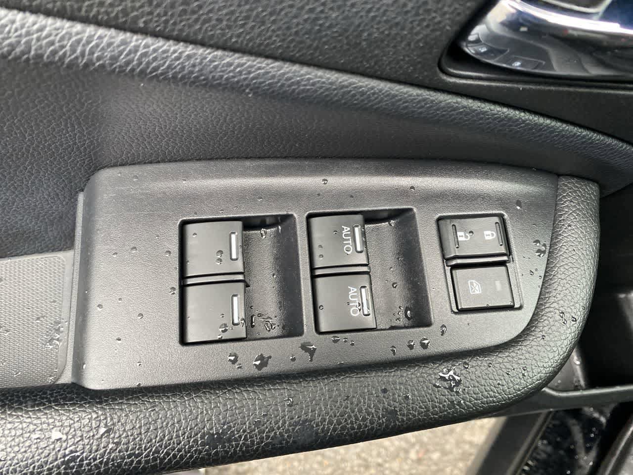 Thumbnail: 2019 Honda Pilot - 13