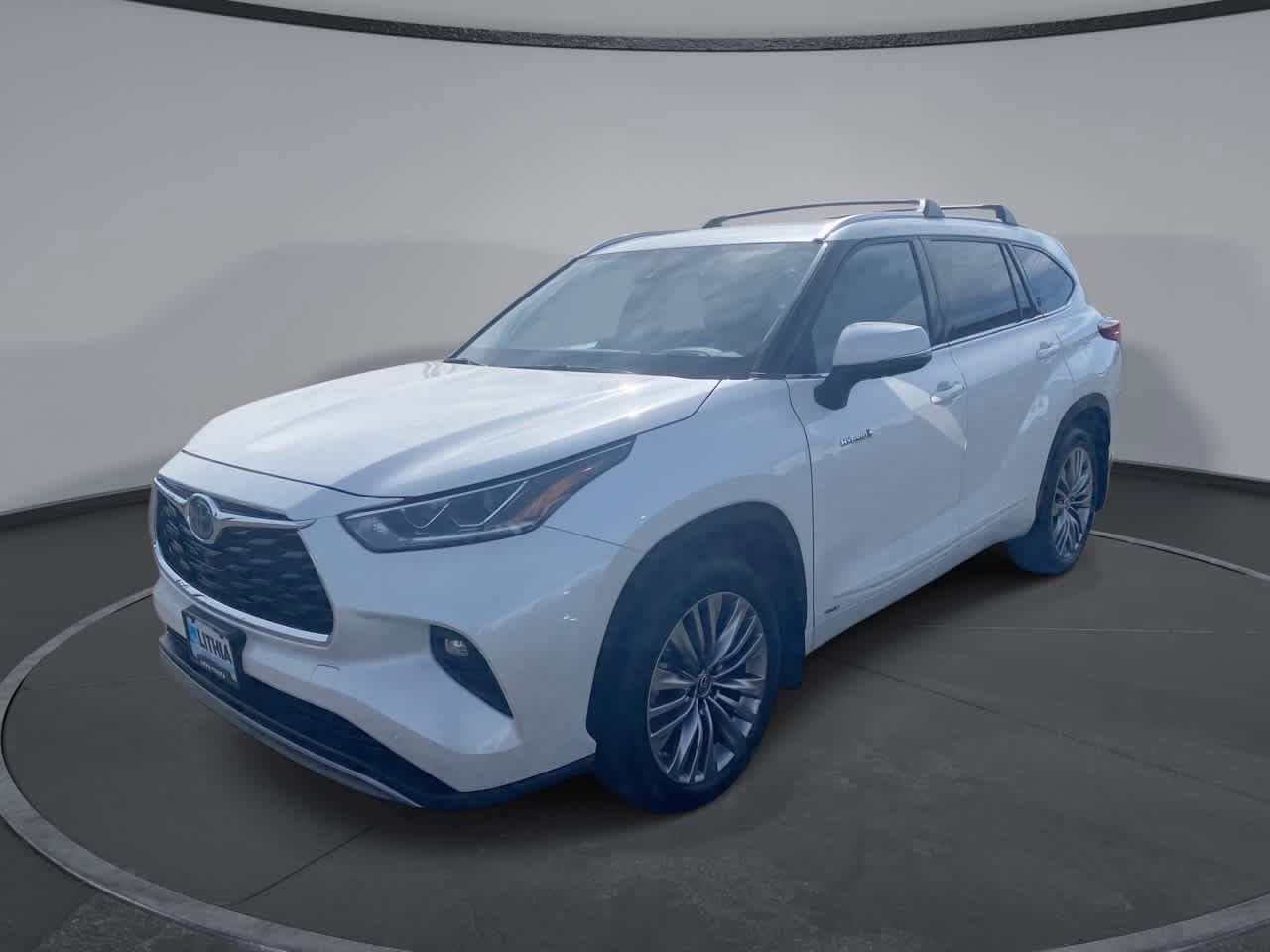 Thumbnail: 2020 Toyota Highlander - 1