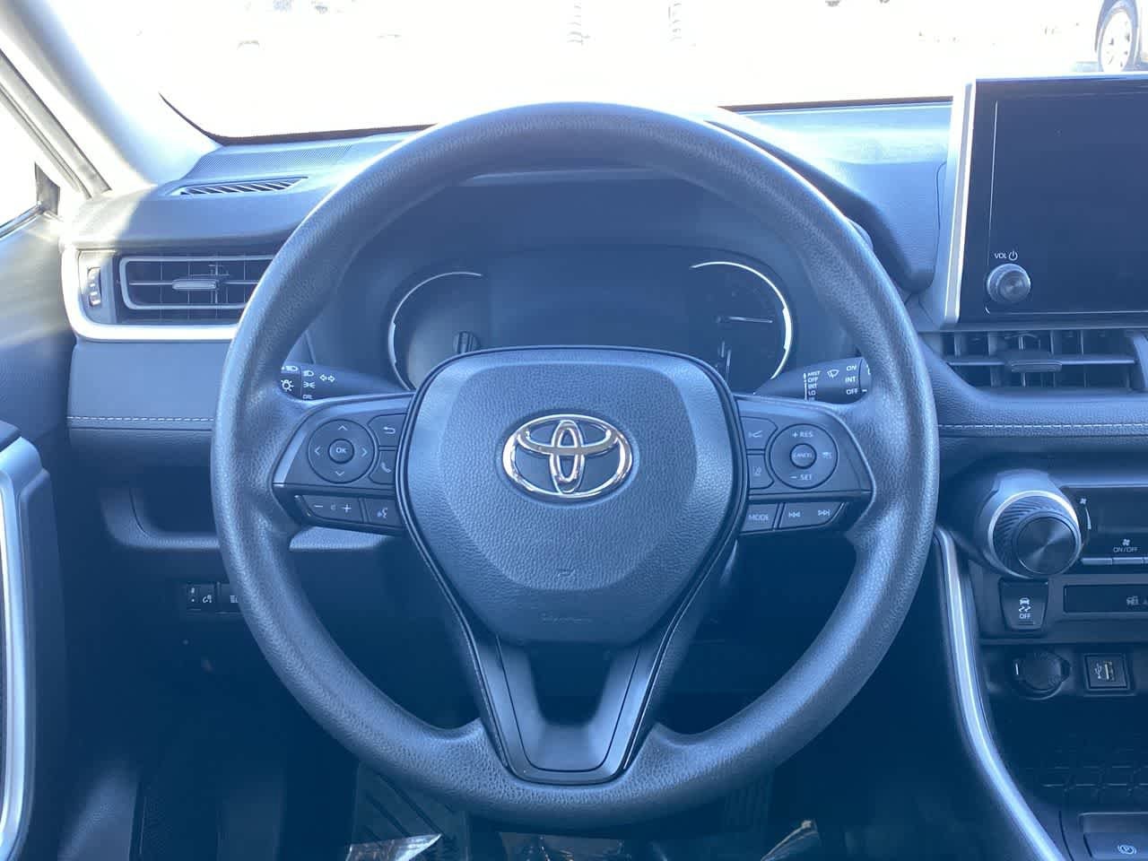 Thumbnail: 2024 Toyota RAV4 - 14