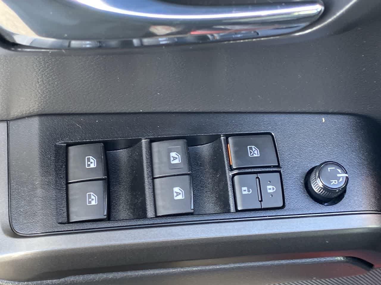 Thumbnail: 2022 Toyota Tacoma - 13