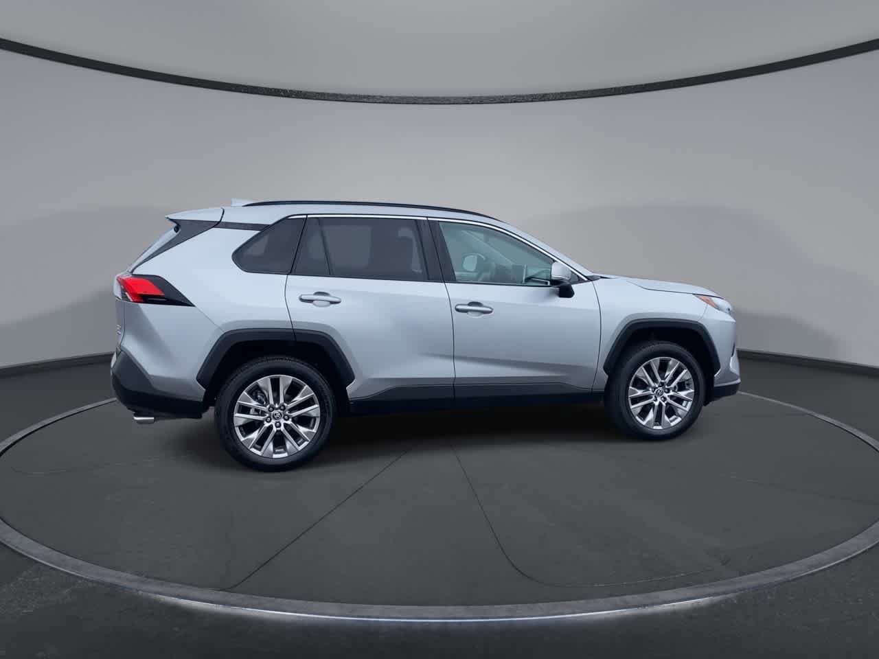 Thumbnail: 2025 Toyota RAV4 - 9