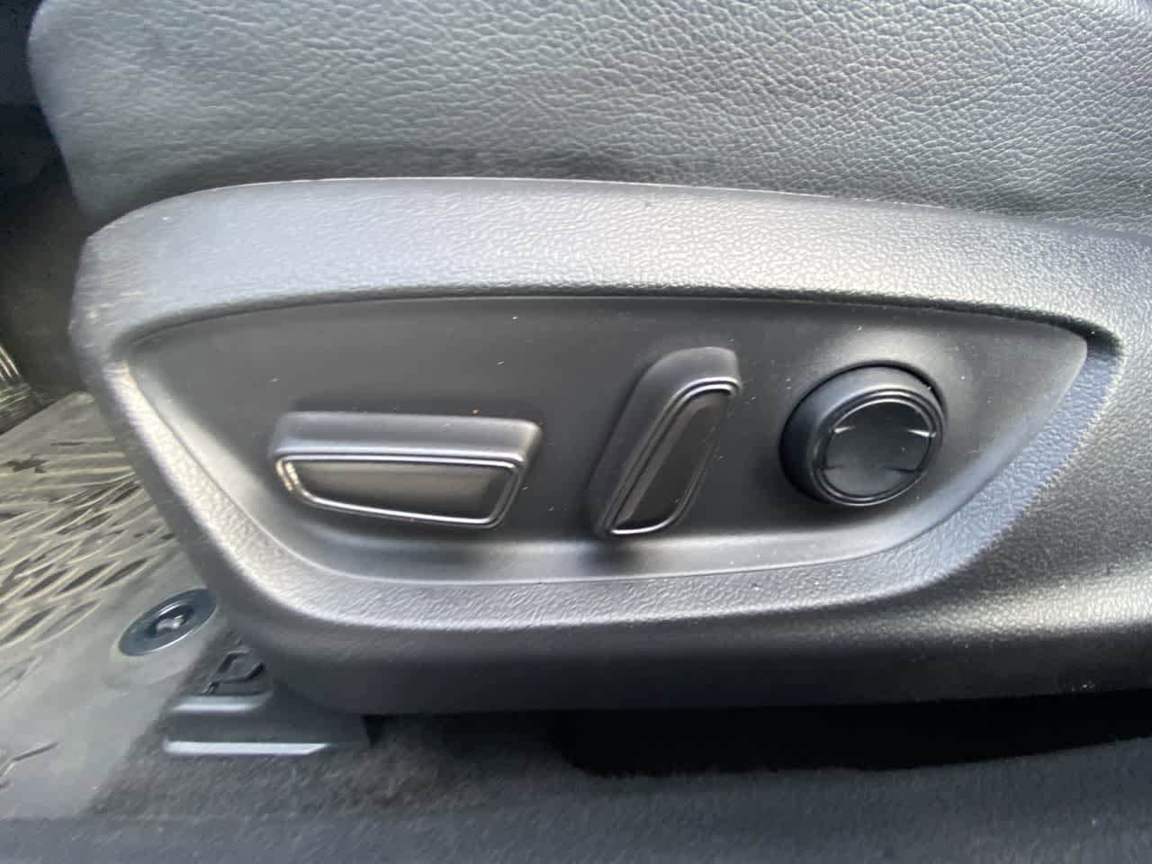 Thumbnail: 2021 Toyota Camry - 12