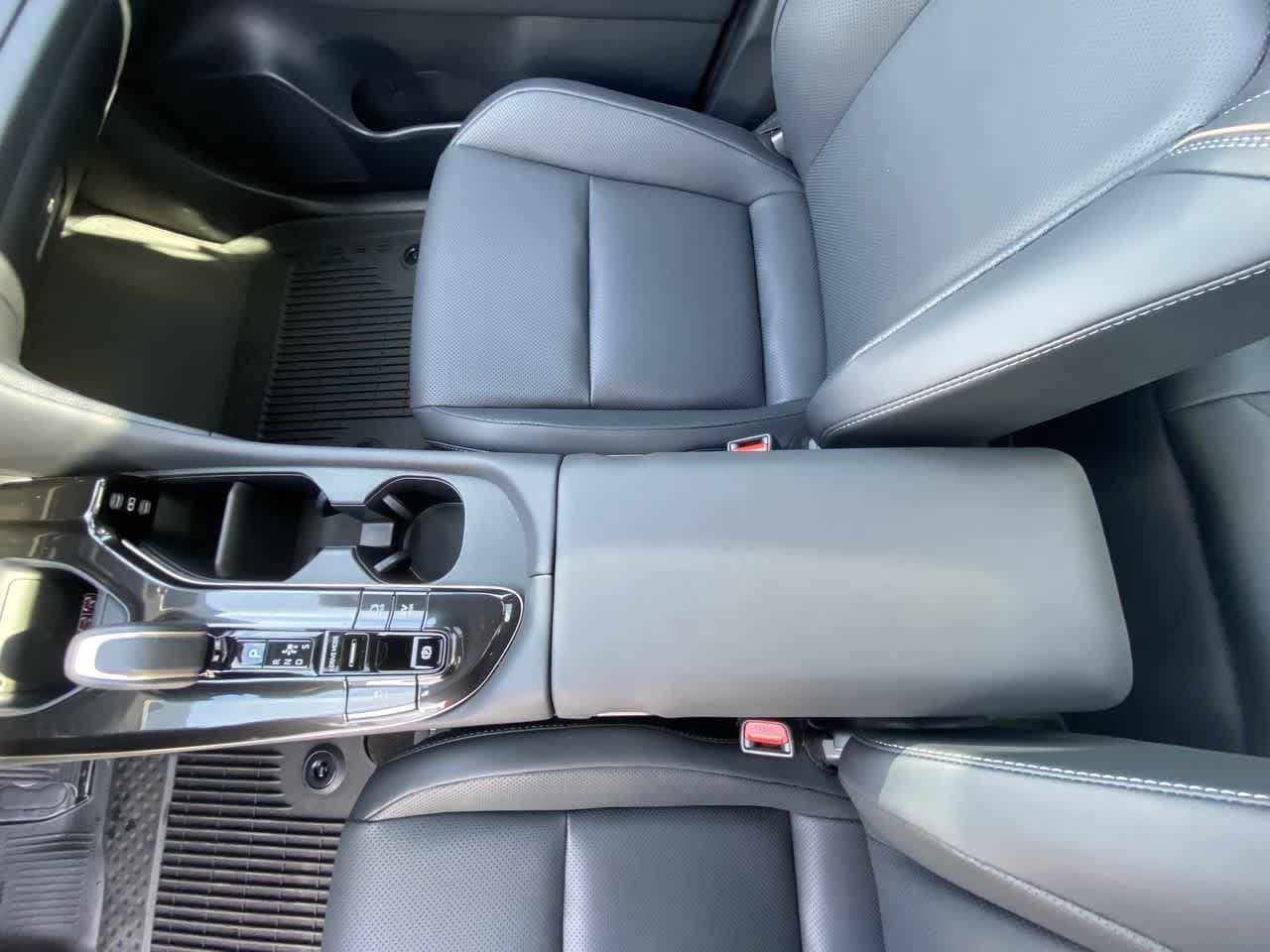 Thumbnail: 2025 Toyota Crown Signia - 20