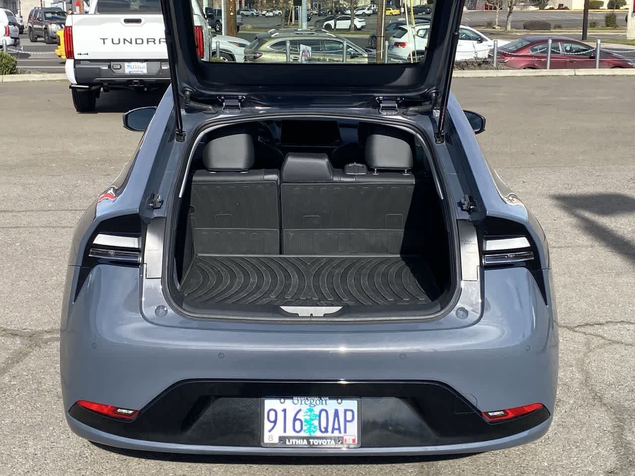 Thumbnail: 2024 Toyota Prius Prime - 23