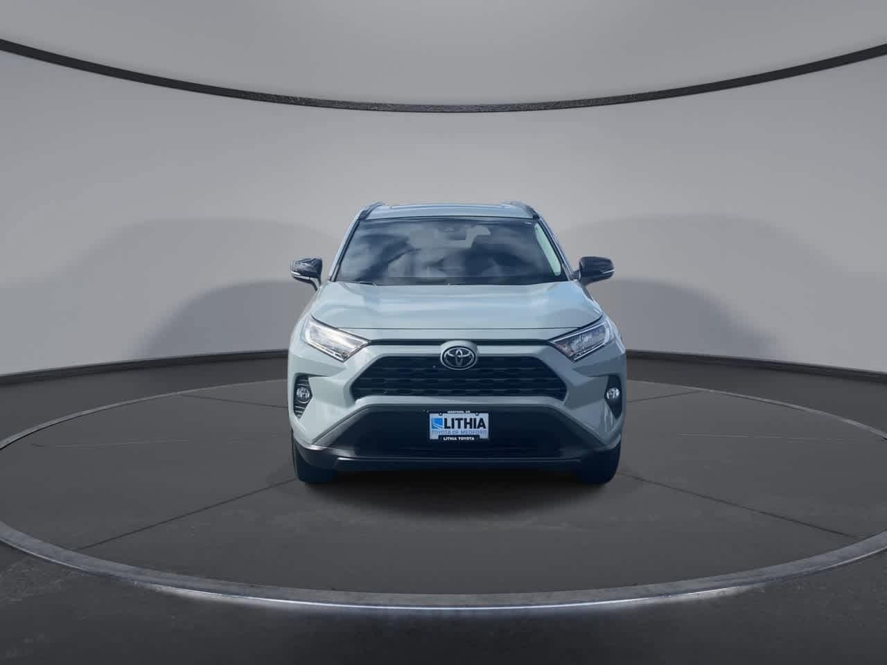 Thumbnail: 2019 Toyota RAV4 - 4