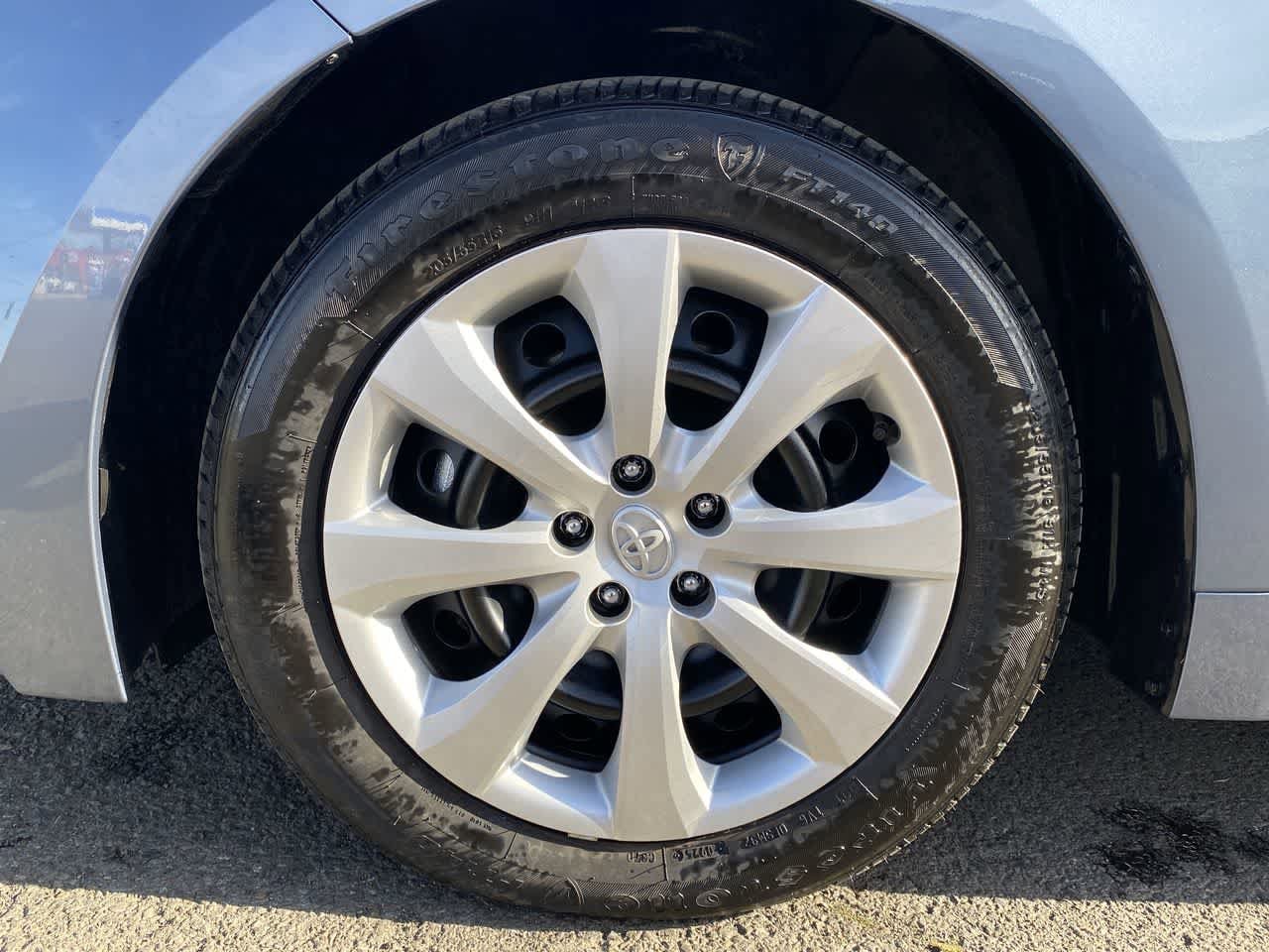 Thumbnail: 2025 Toyota Corolla - 10