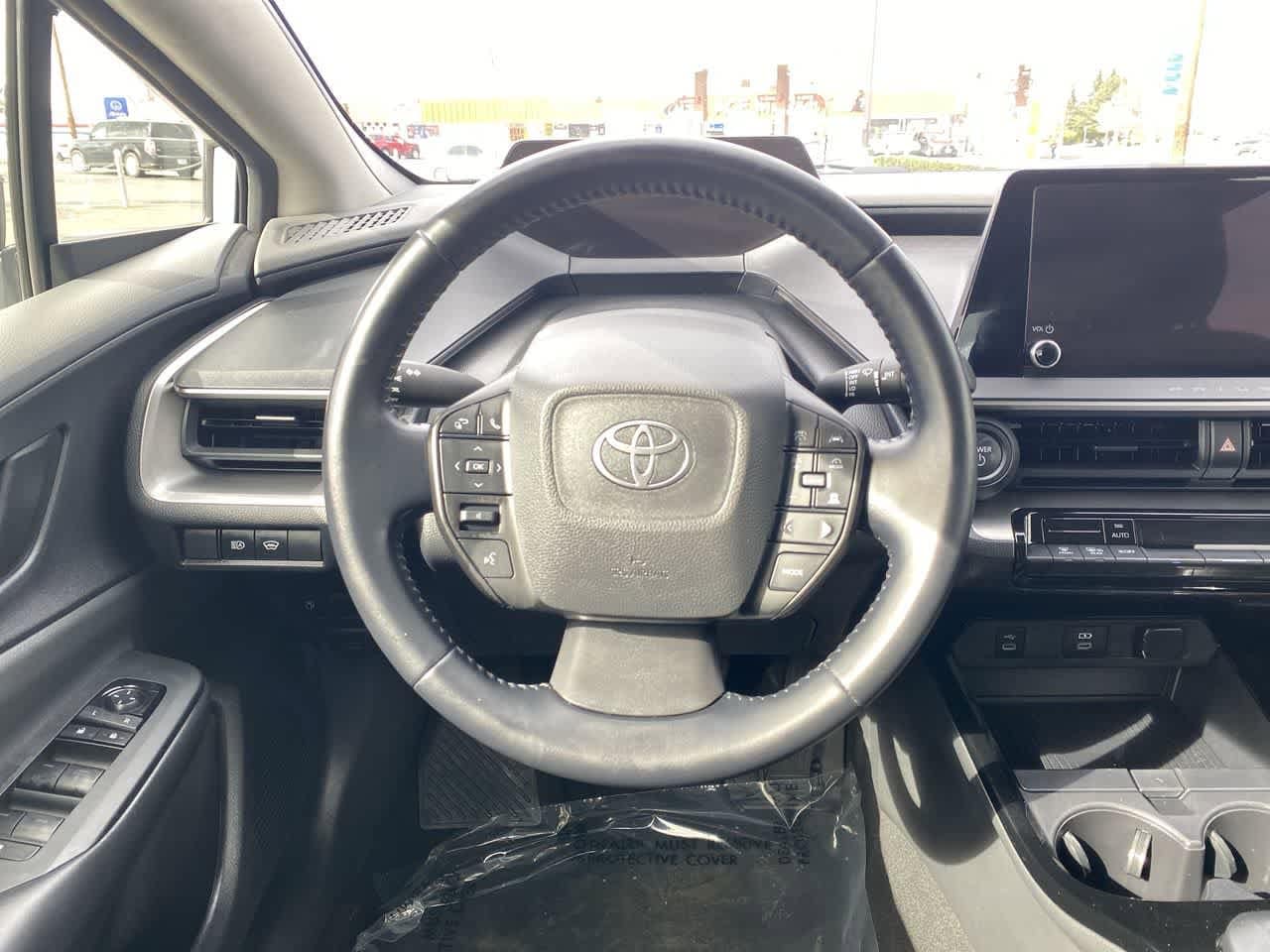 Thumbnail: 2024 Toyota Prius - 14