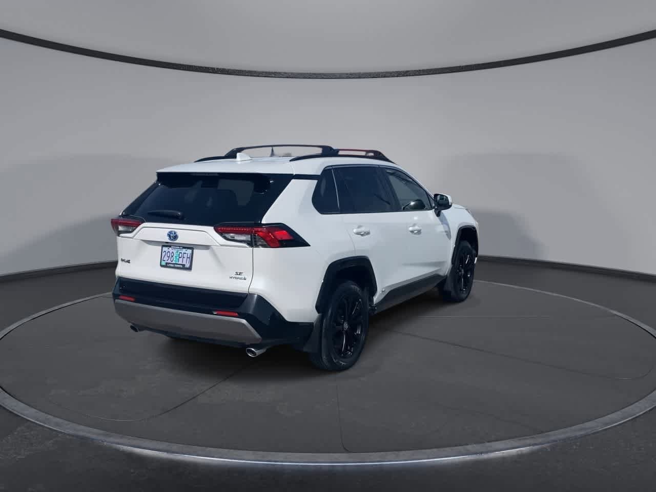 Thumbnail: 2023 Toyota RAV4 - 9