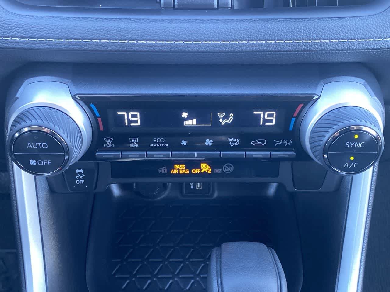 Thumbnail: 2025 Toyota RAV4 - 18