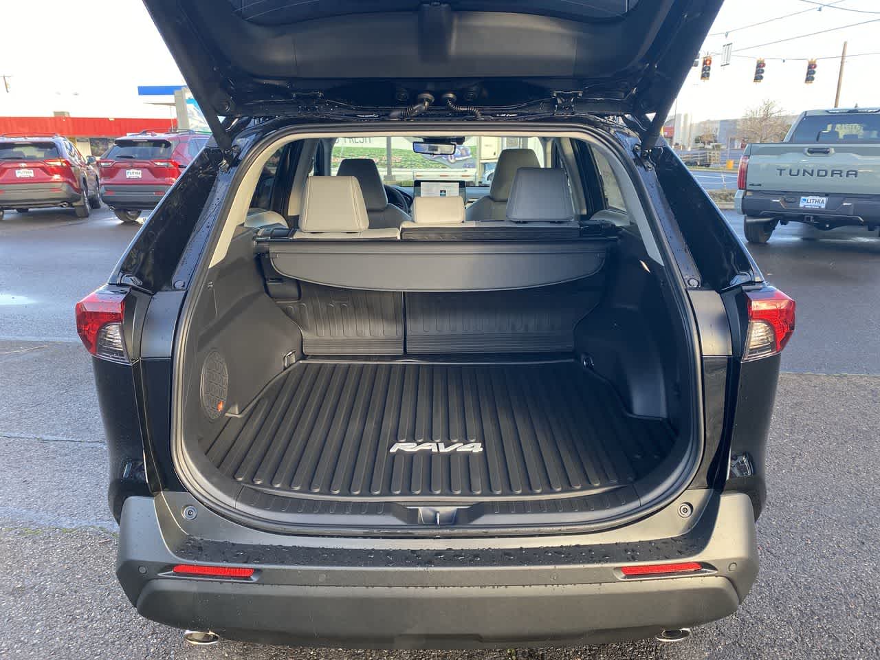 Thumbnail: 2025 Toyota RAV4 - 23