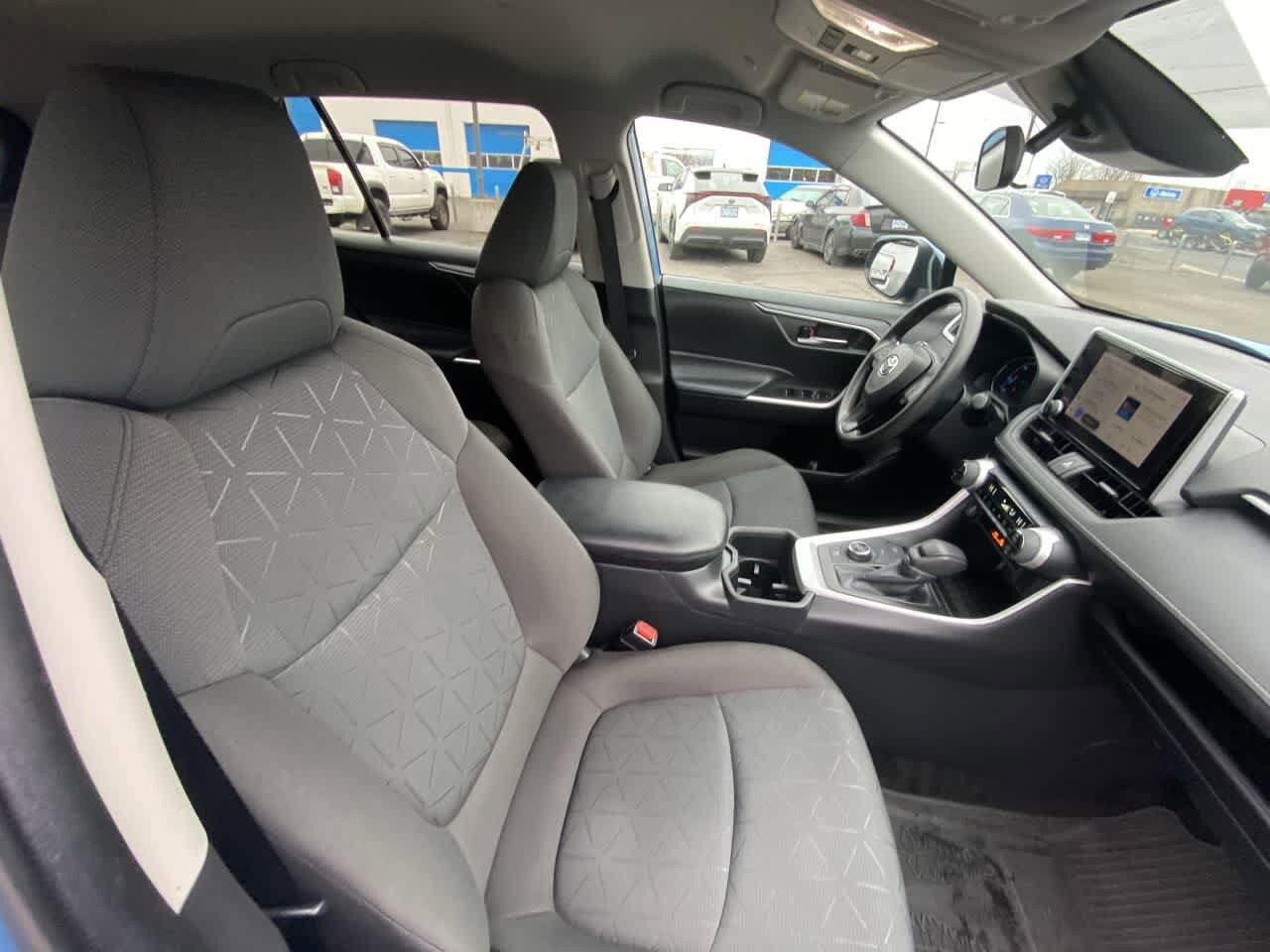 Thumbnail: 2023 Toyota RAV4 - 23